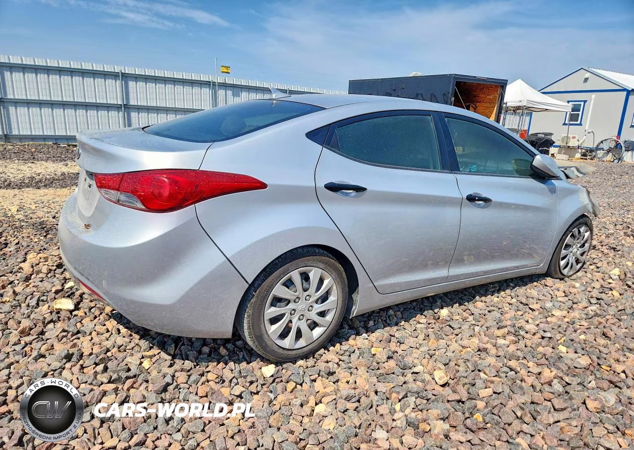 2012 Hyundai Elantra Gls VIN:5NPDH4AE5CH062769 - 3