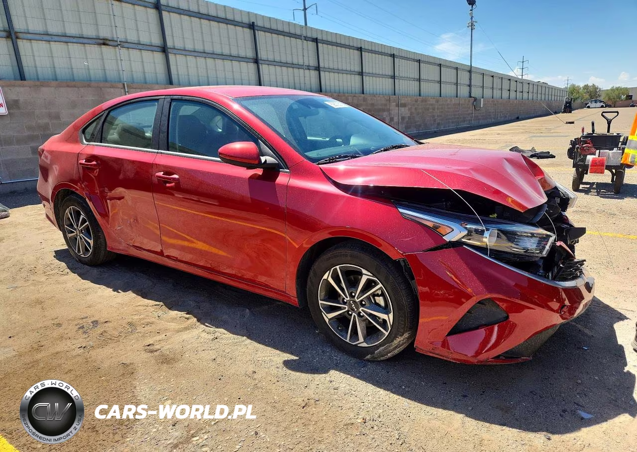 2023 Kia Forte Lxs VIN:3KPF24AD1PE543694 - 4