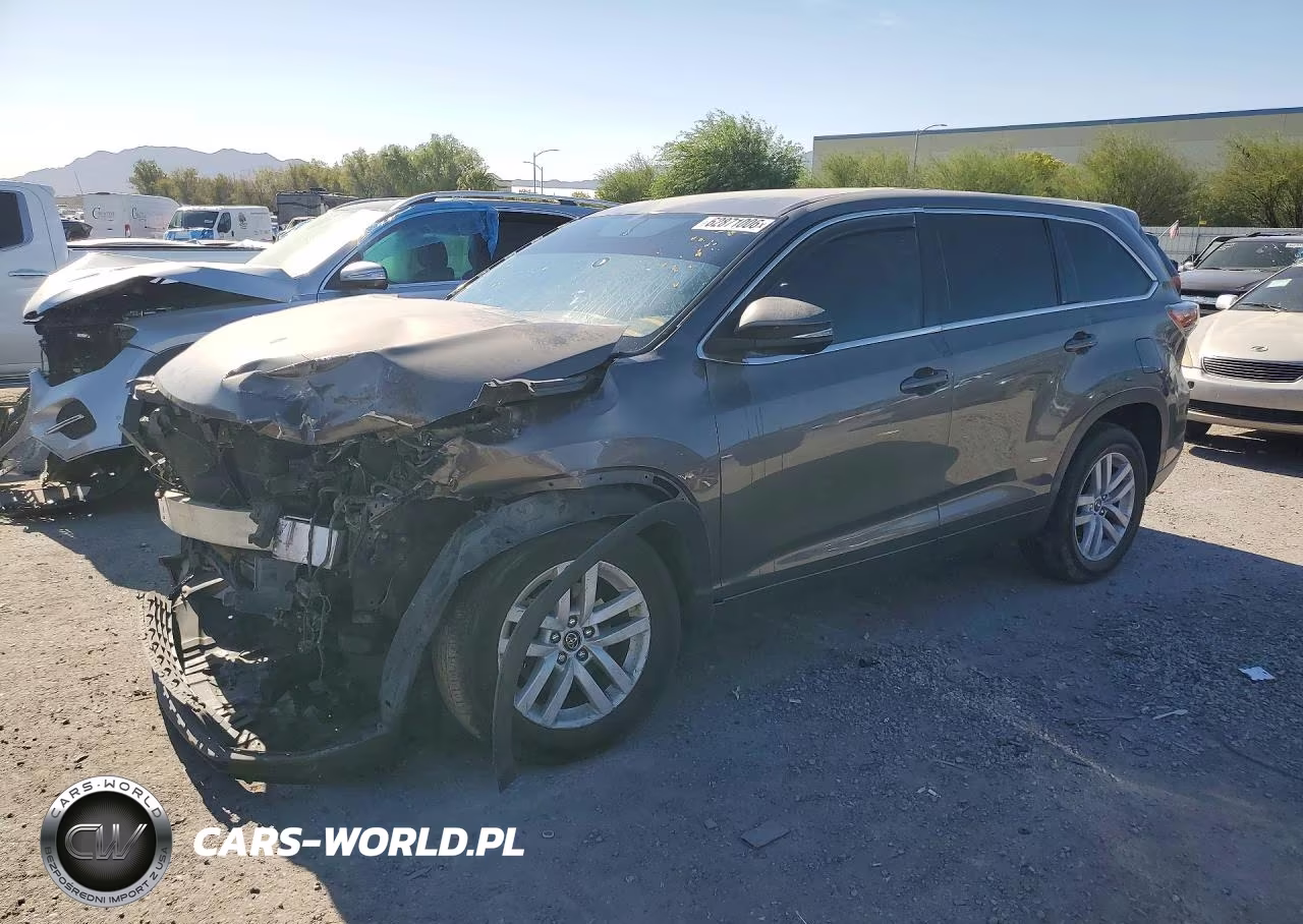 2016 Toyota Highlander Le – zdjęcie 1 z 14