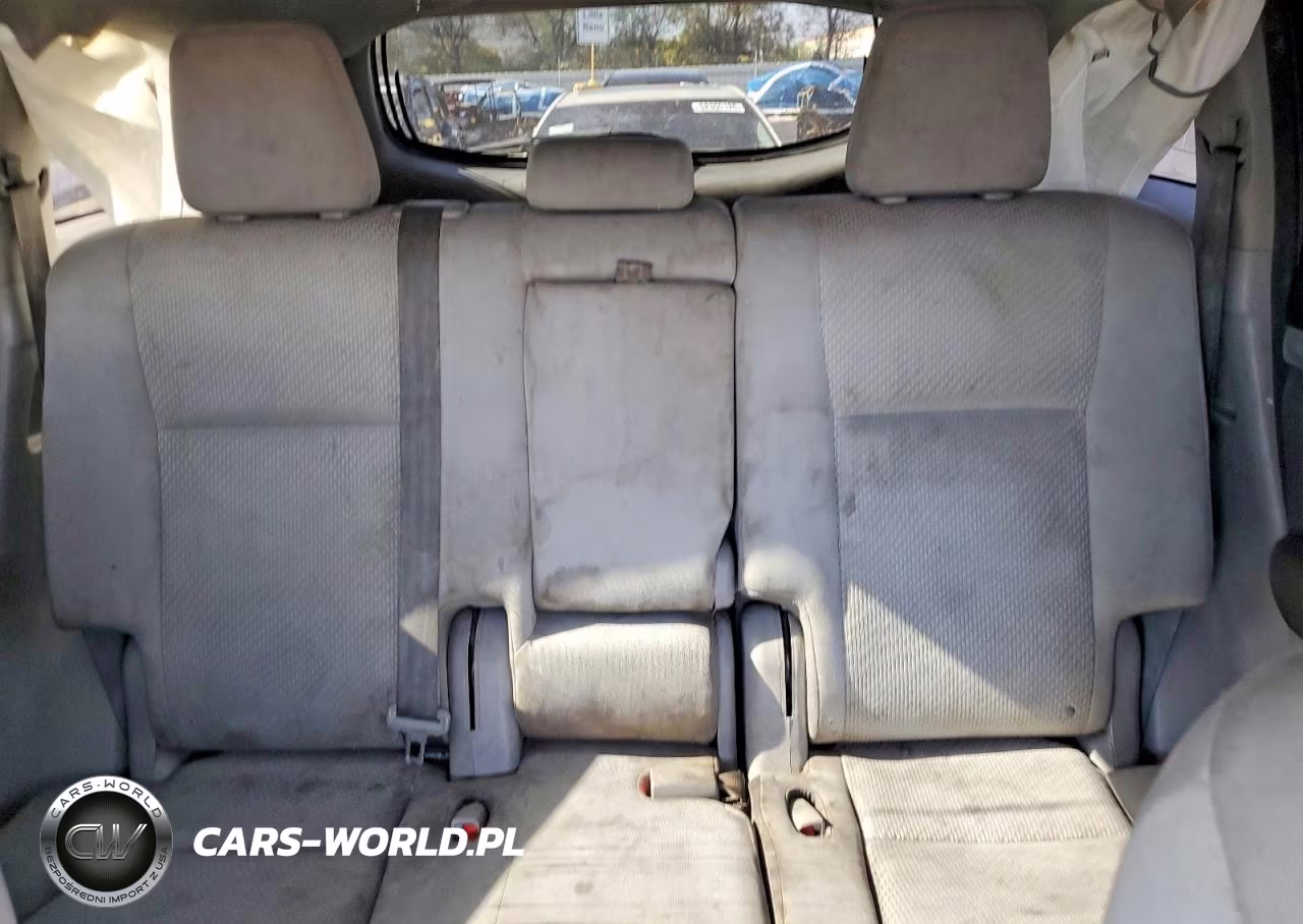 2016 Toyota Highlander Le VIN:5TDZKRFHXGS180193 - 10