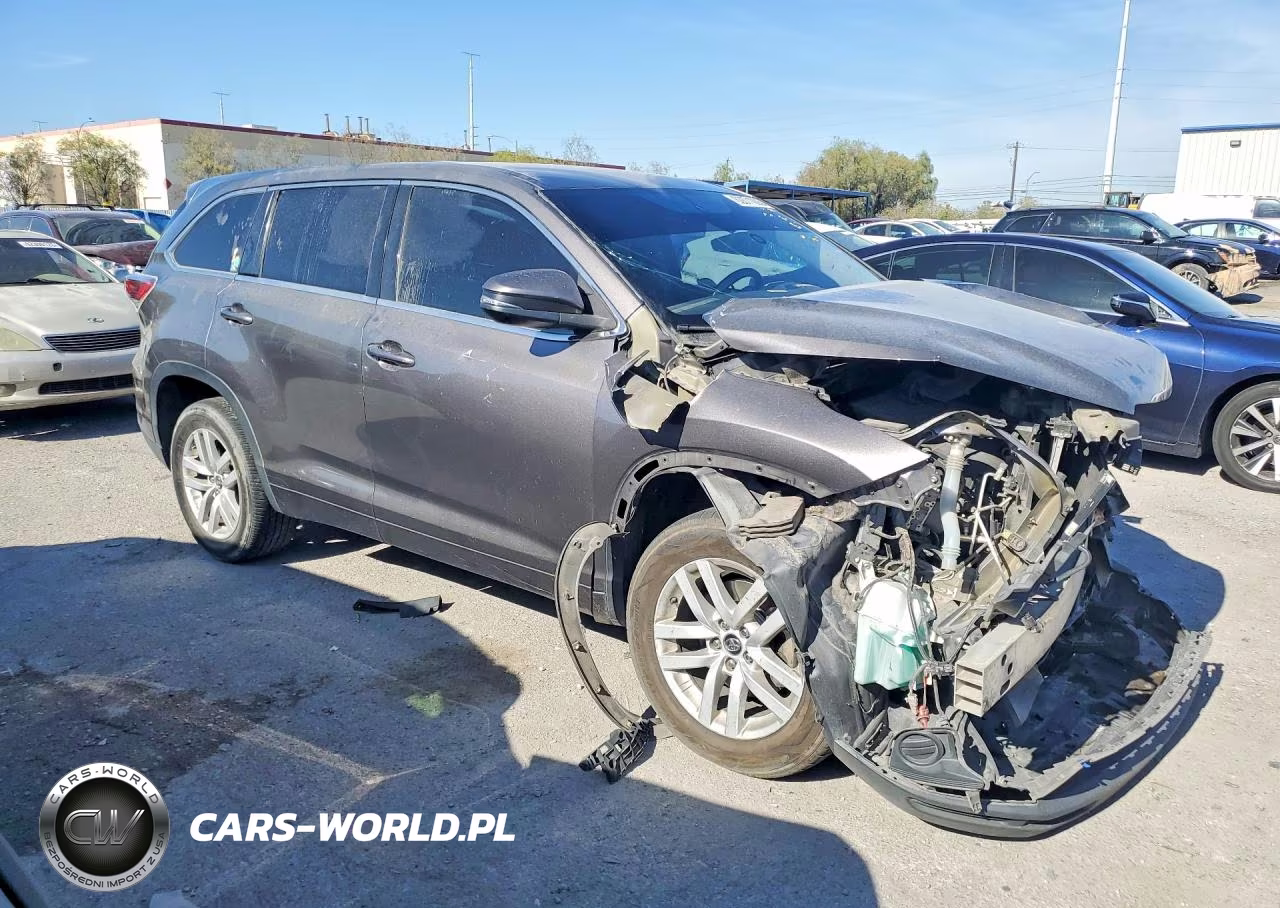 2016 Toyota Highlander Le VIN:5TDZKRFHXGS180193 - 4
