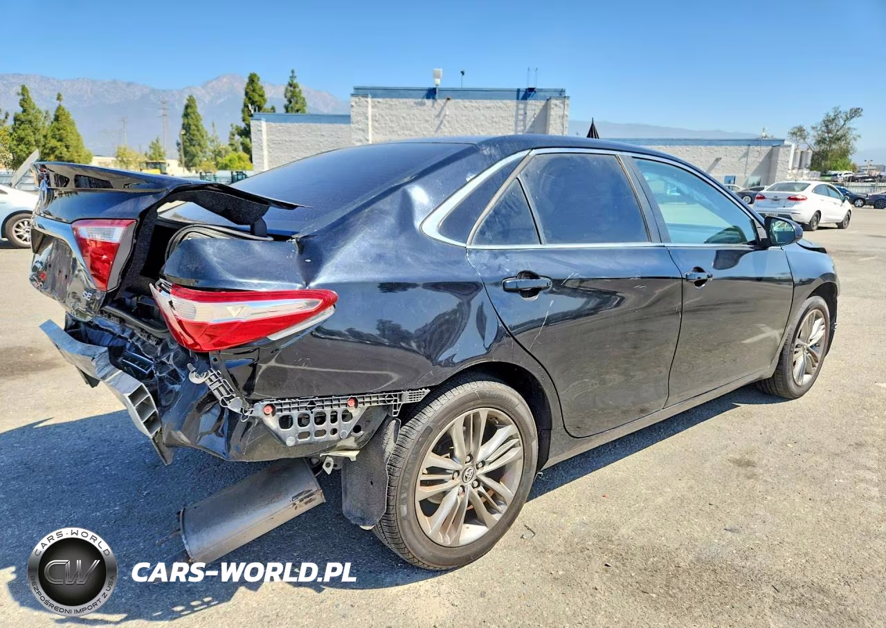 2016 Toyota Camry Se VIN:4T1BF1FK5GU577062 - 3