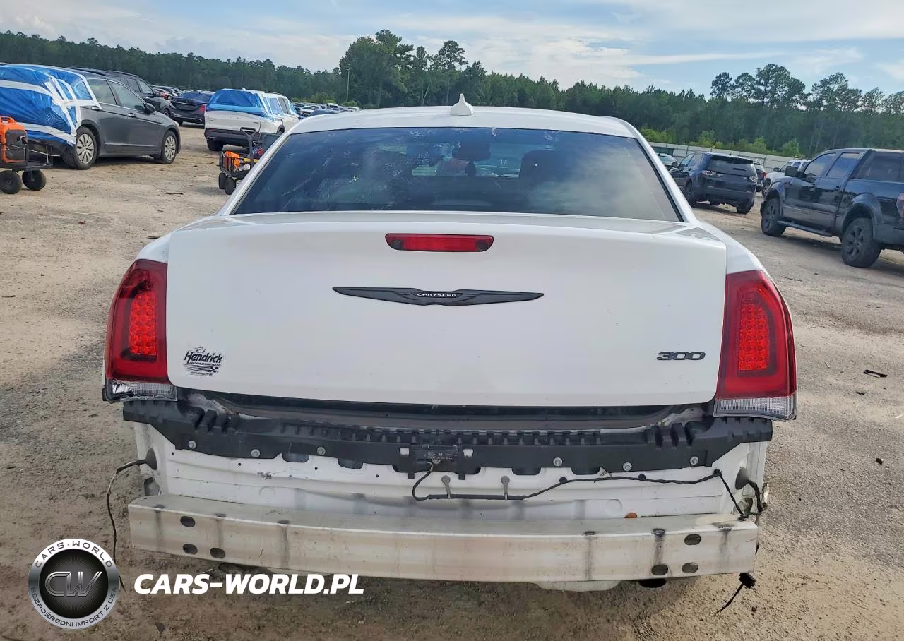 2023 Chrysler 300 Touring VIN:2C3CCAAGXPH706554 - 6