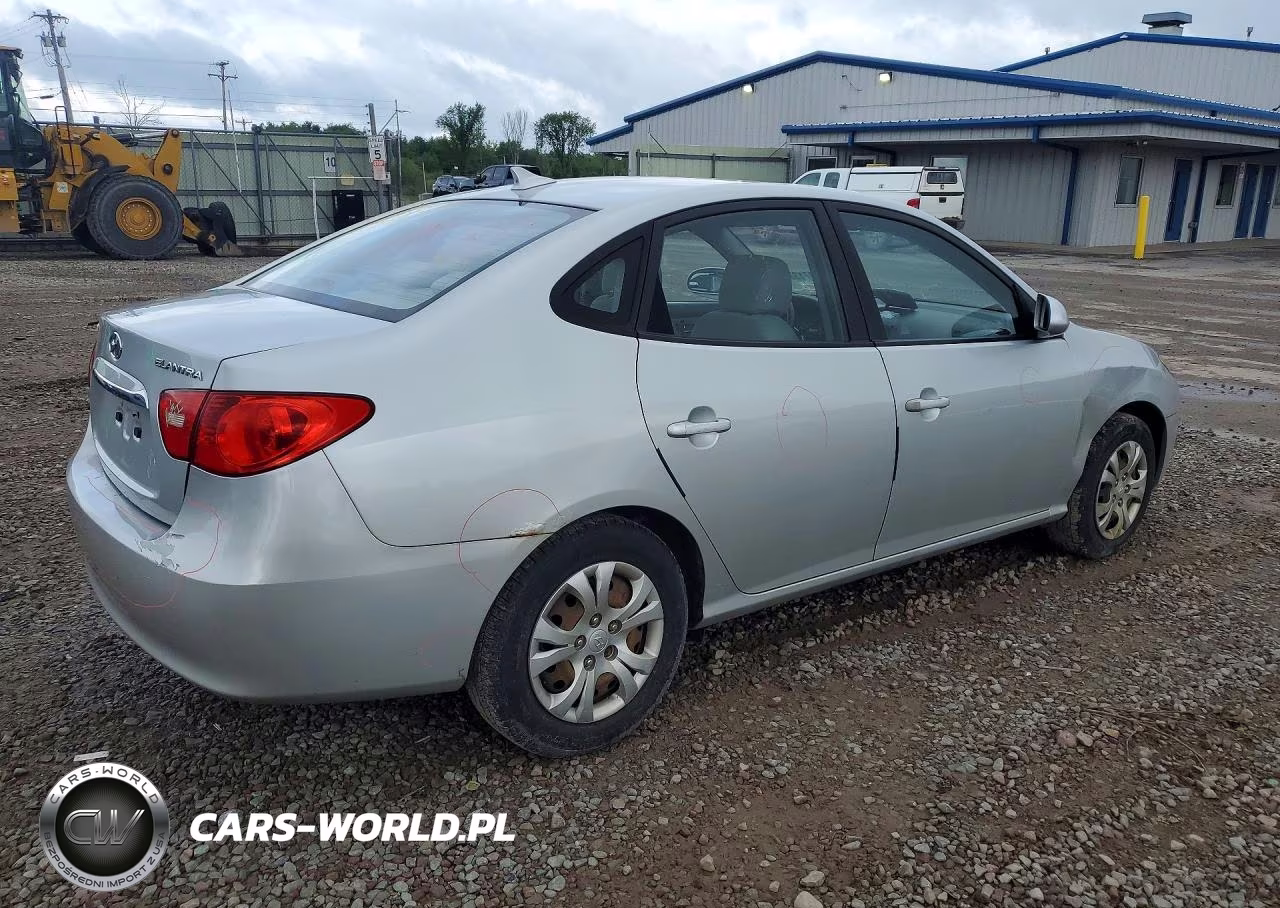 2010 Hyundai Elantra Gls VIN:KMHDU4AD3AU943889 - 3