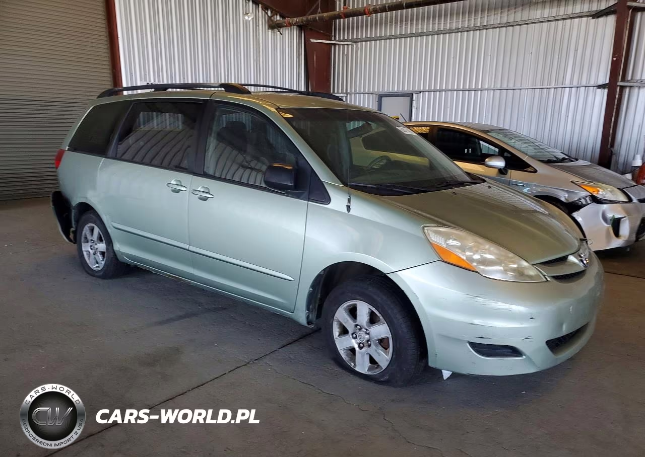 2009 Toyota Sienna Le 7-Passenger VIN:5TDZK23C49S260530 - 4