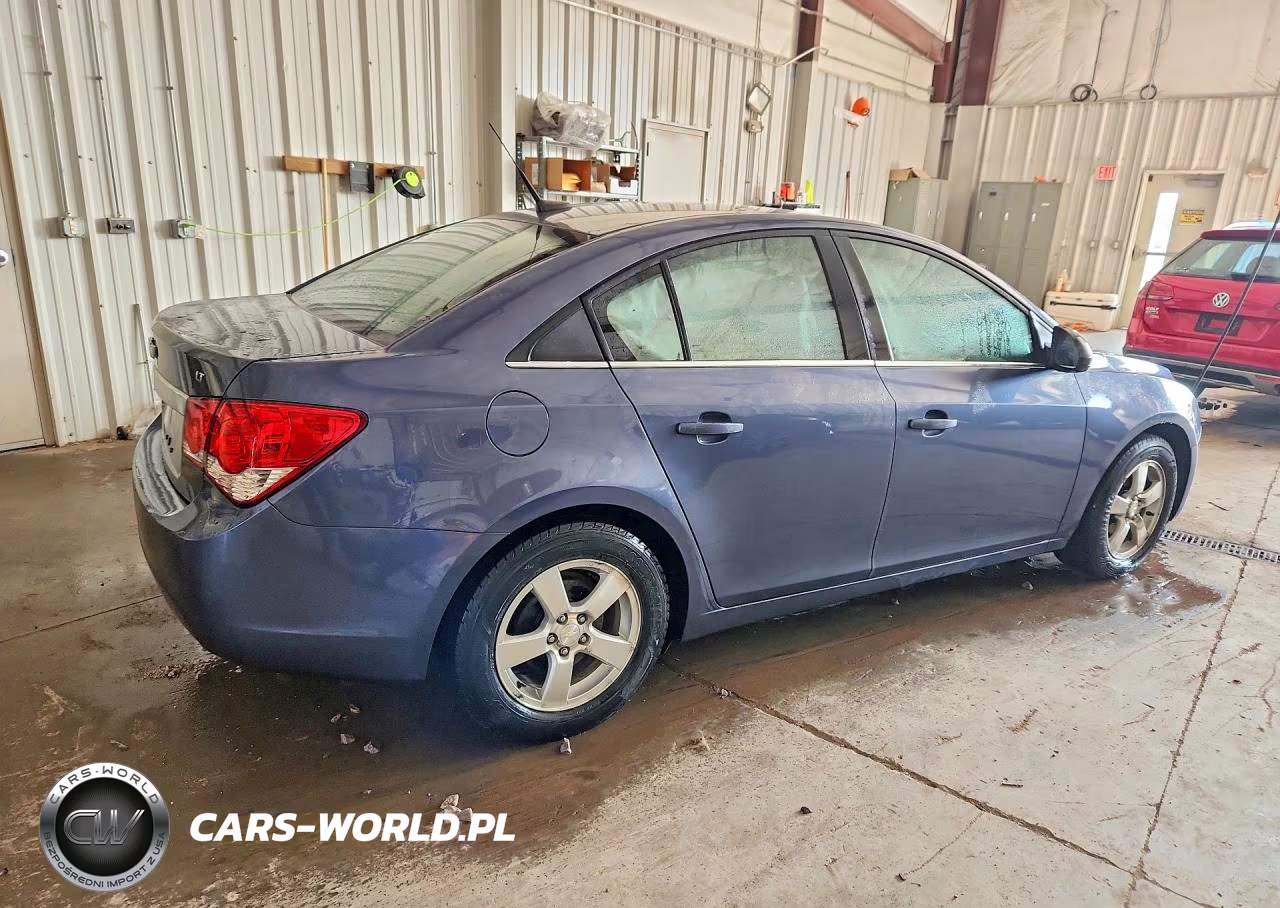 2014 Chevrolet Cruze Lt VIN:1G1PC5SBXE7253836 - 3