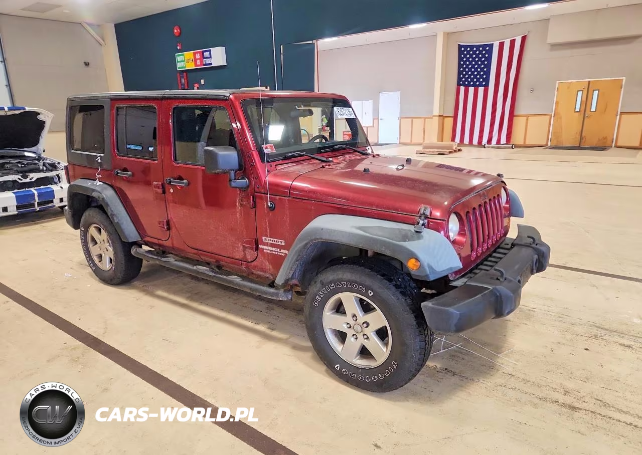 2011 Jeep Wrangler Unlimited Sport VIN:1J4BA3H1XBL552220 - 4