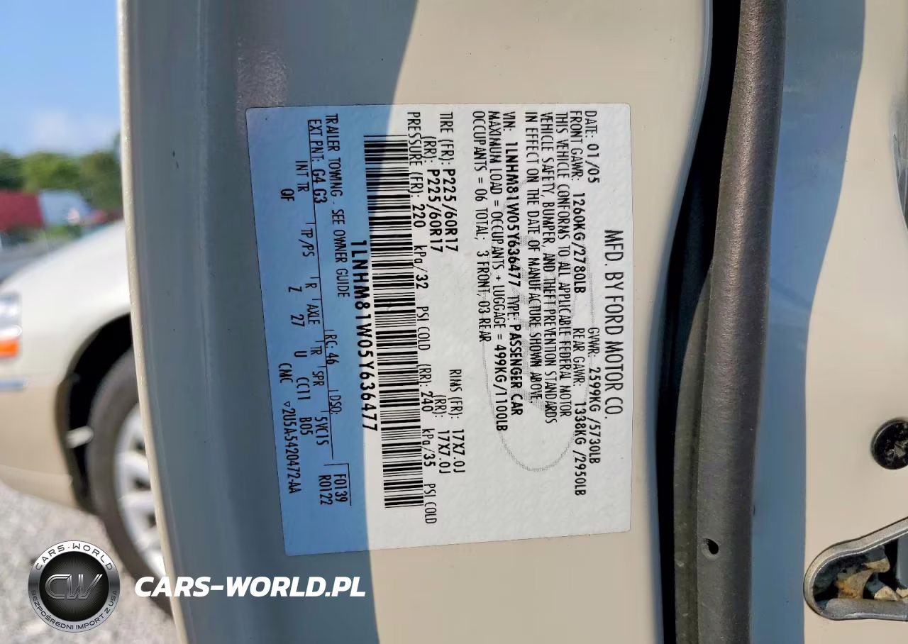 2005 Lincoln Town Car Signature VIN:1LNHM81W05Y636477 - 12