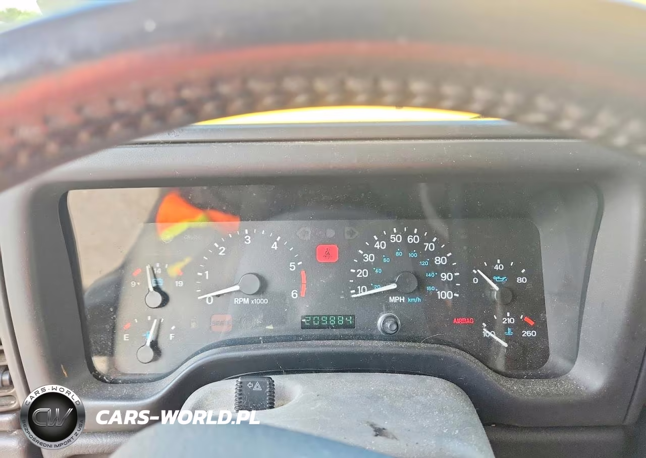 2000 Jeep Wrangler - Tj Sport VIN:1J4FA49S5YP715646 - 9