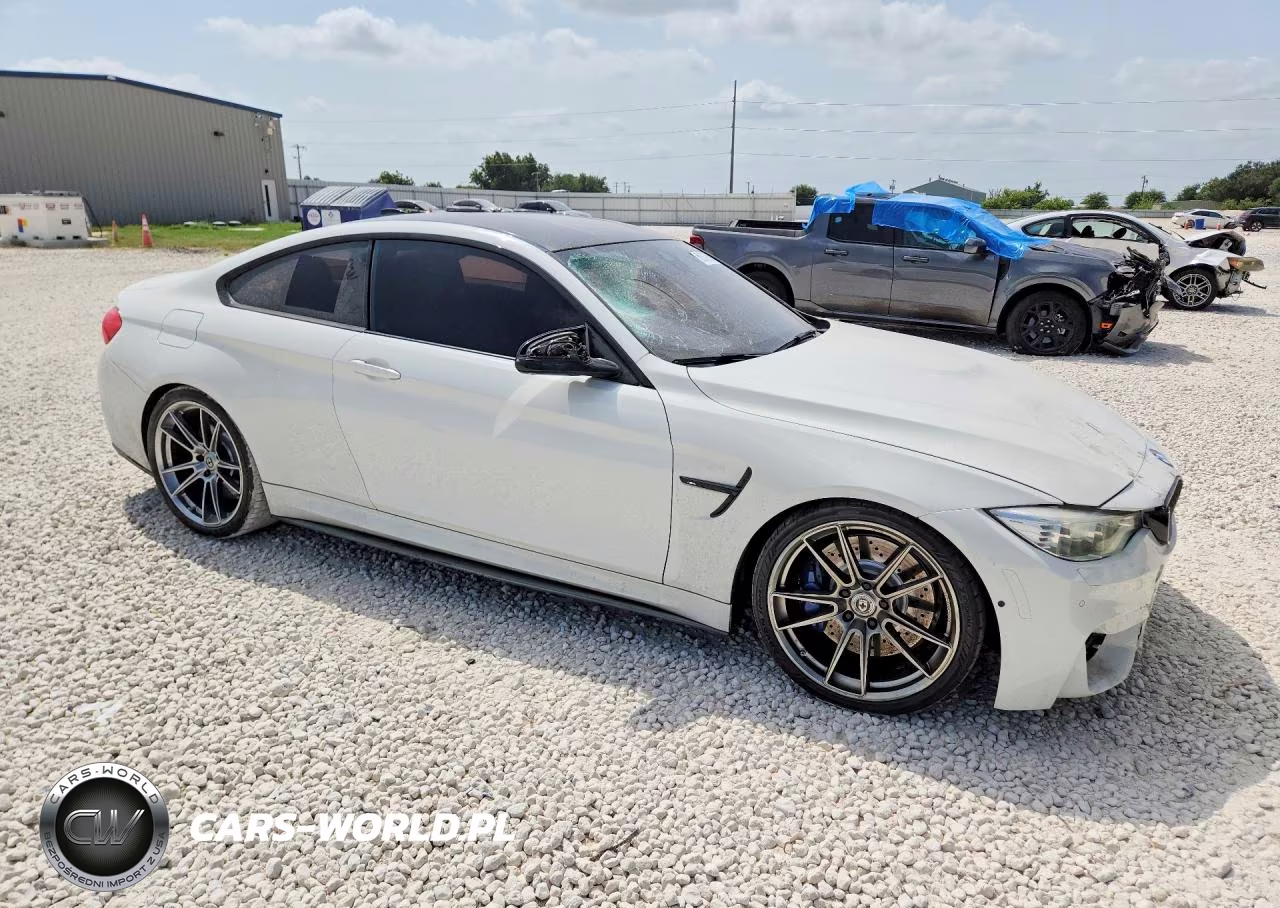 2015 BMW M4 VIN:WBS3R9C50FK330094 - 4