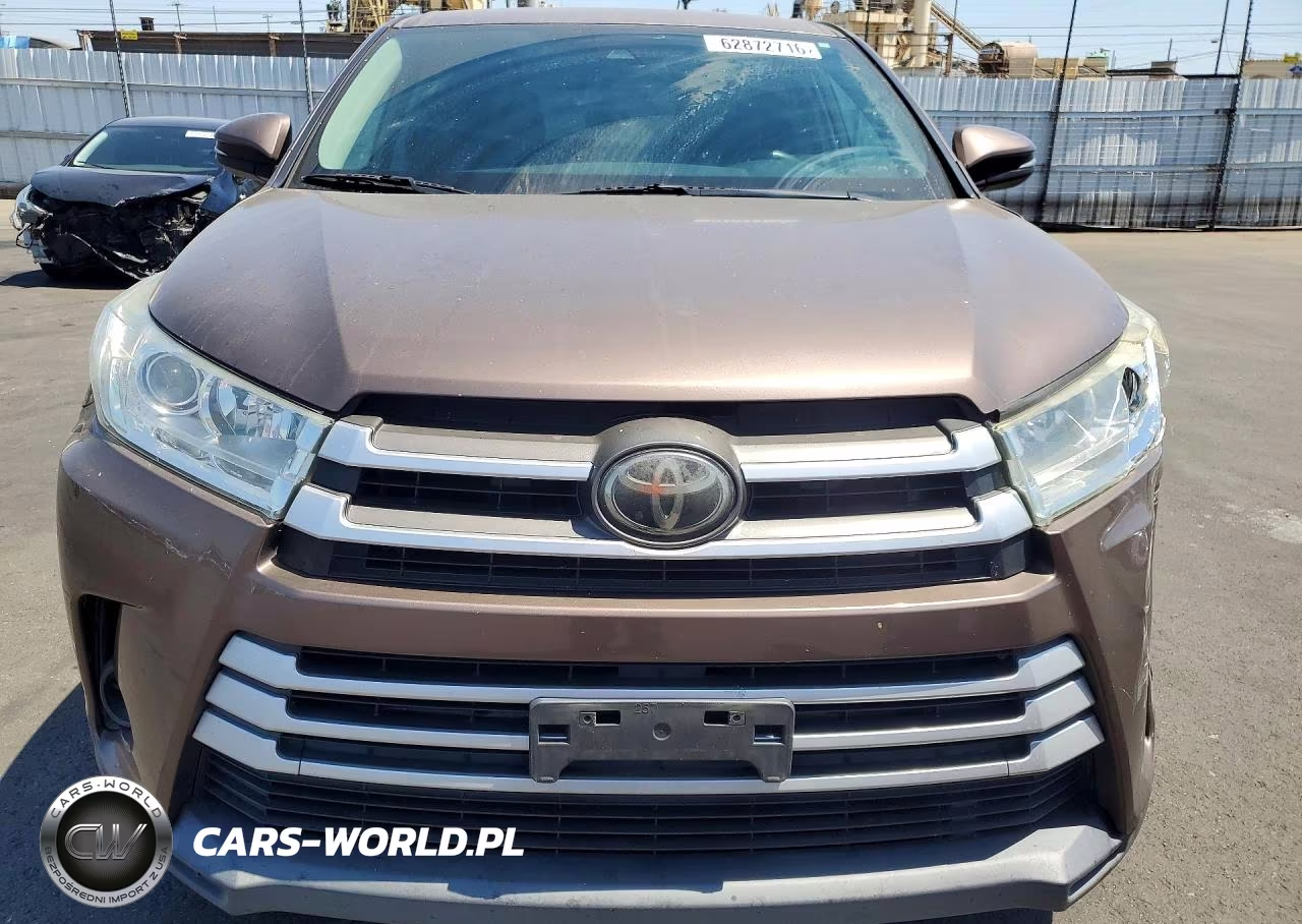 2018 Toyota Highlander Le VIN:5TDZARFH3JS037290 - 5