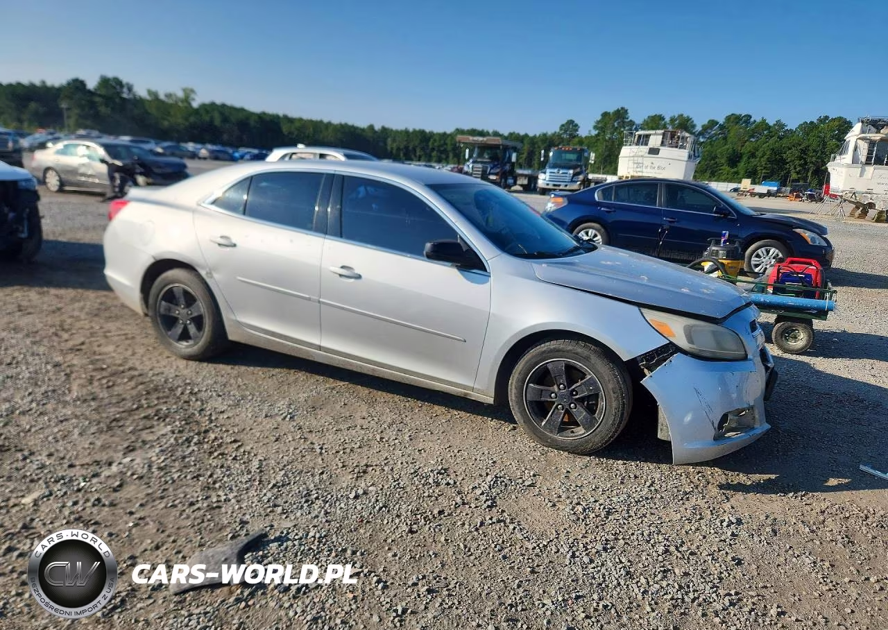 2013 Chevrolet Malibu Ls VIN:1G11B5SA7DF126711 - 4