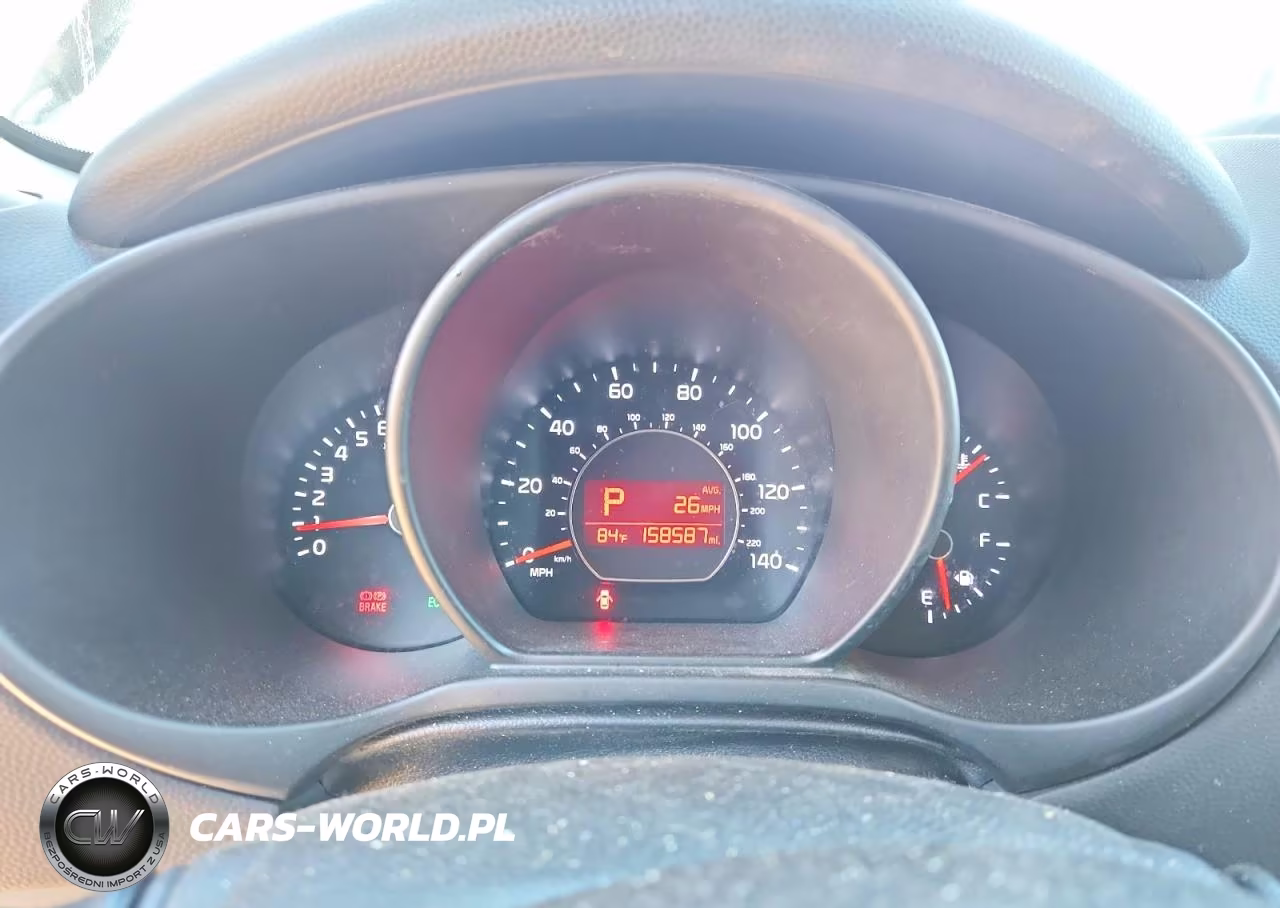 2016 Kia Soul + VIN:KNDJP3A55G7327121 - 9