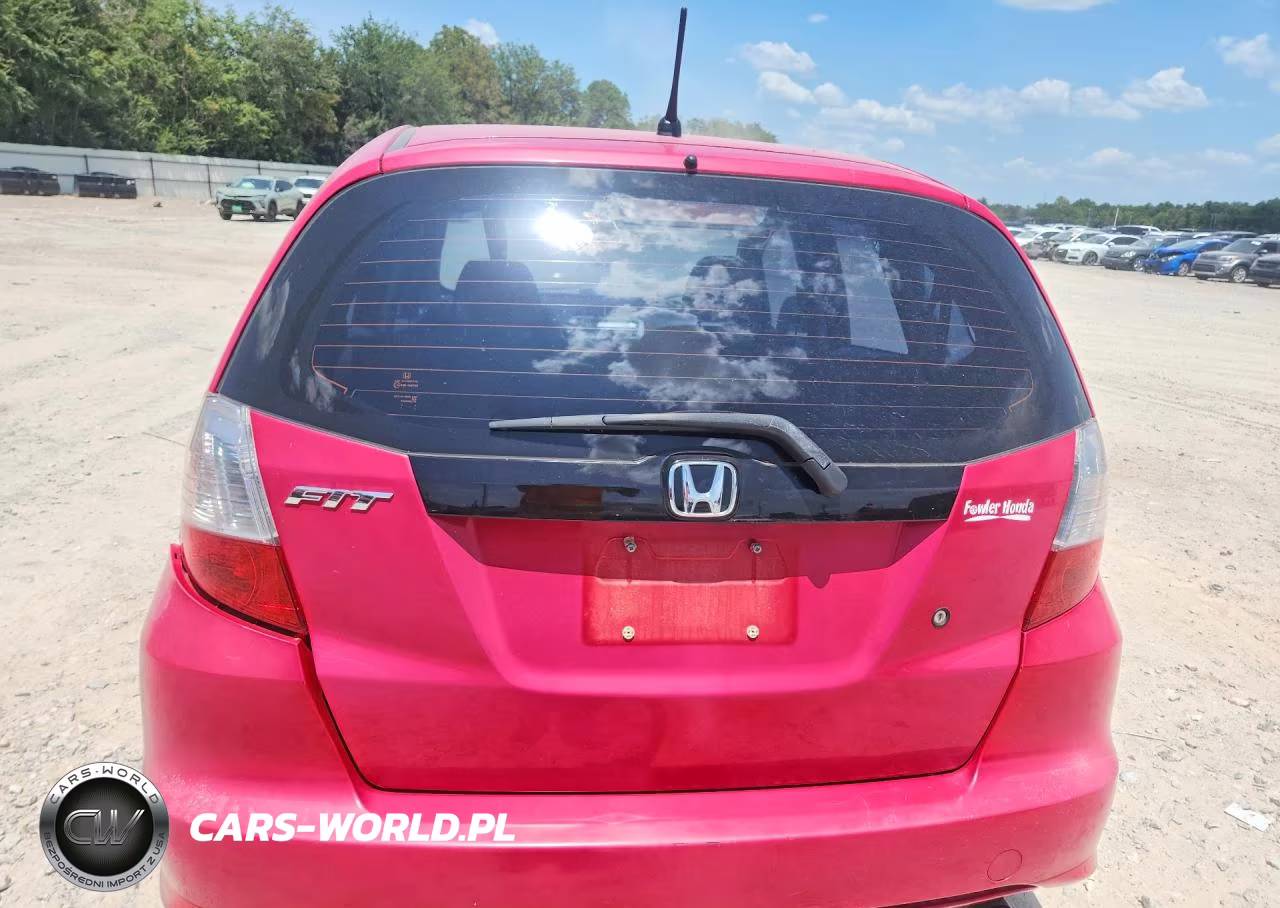 2010 Honda Fit VIN:JHMGE8H25AC006685 - 6