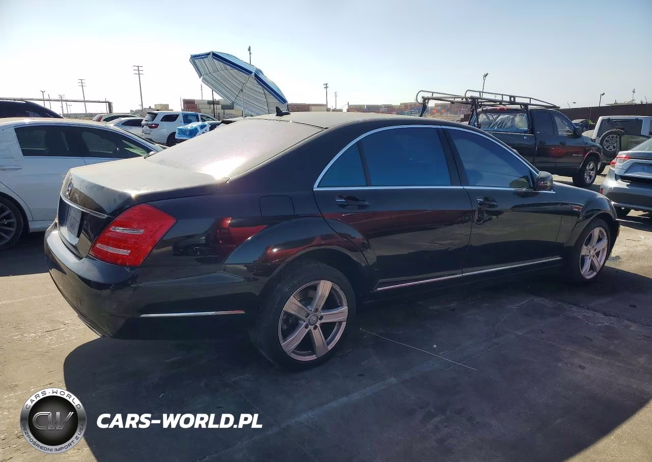 2013 Mercedes-Benz S 550 VIN:WDDNG7DBXDA526891 - 3