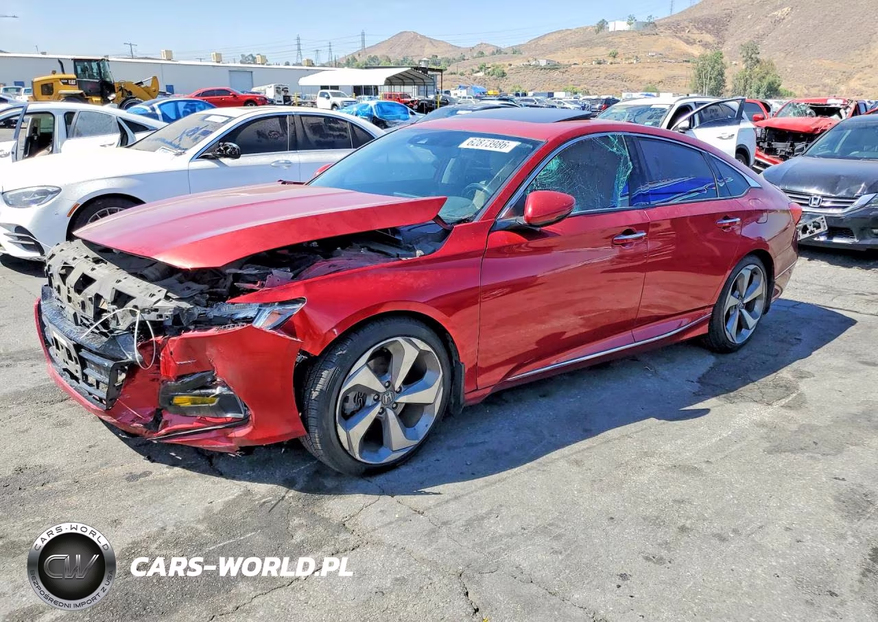 2018 Honda Accord Touring VIN:1HGCV1F95JA011101 - 1