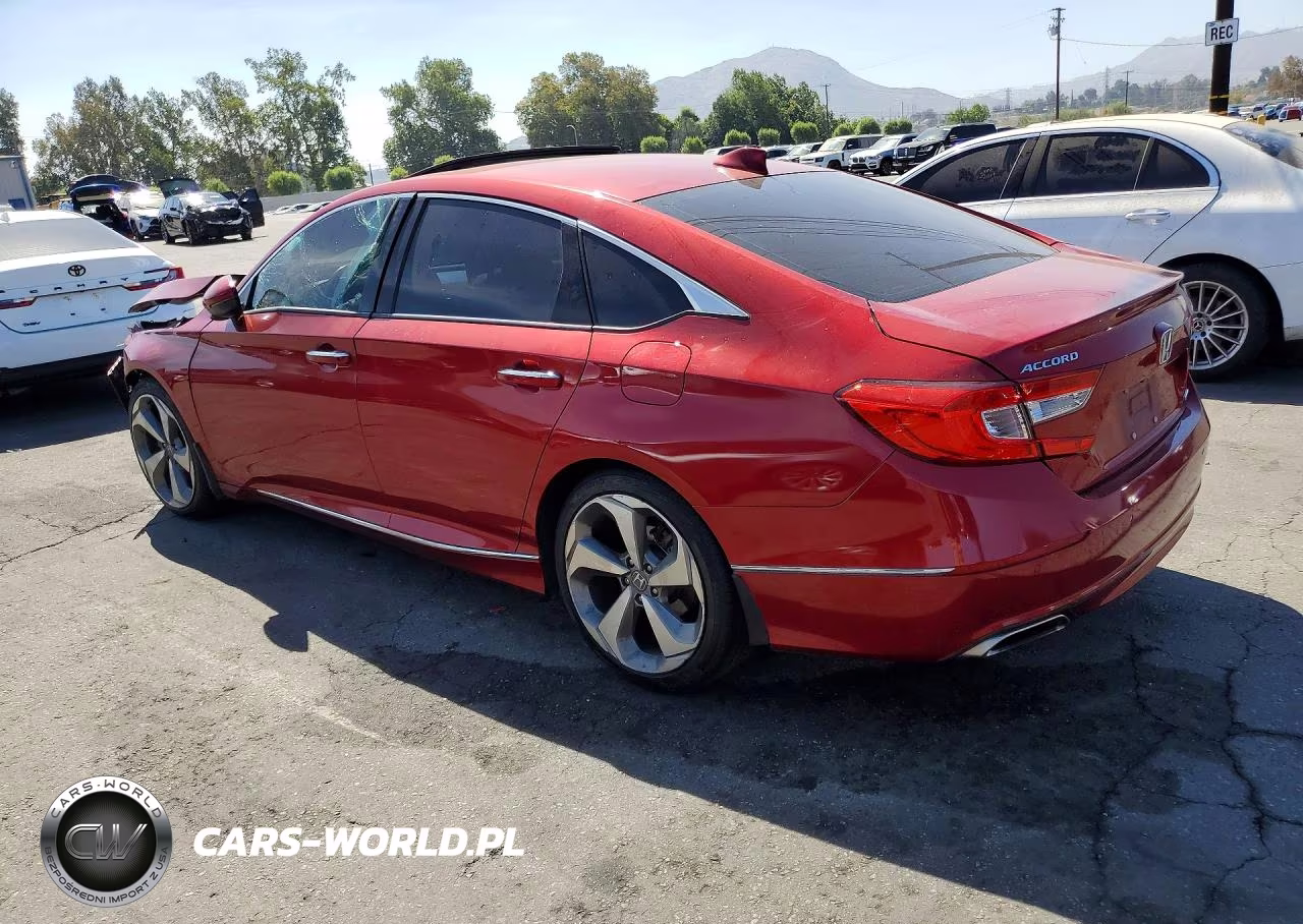 2018 Honda Accord Touring VIN:1HGCV1F95JA011101 - 2