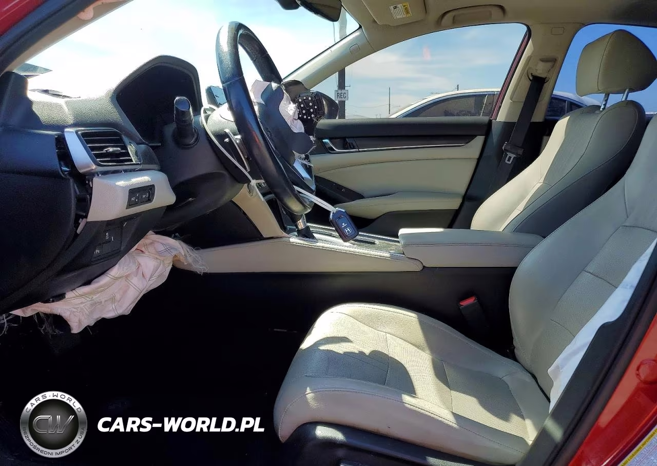 2018 Honda Accord Touring VIN:1HGCV1F95JA011101 - 7
