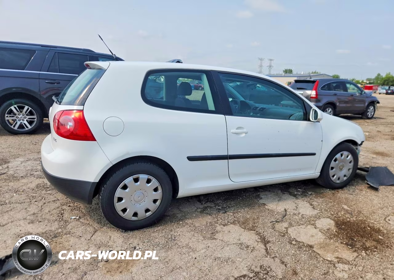2008 Volkswagen Rabbit VIN:WVWBA71K48W179523 - 3