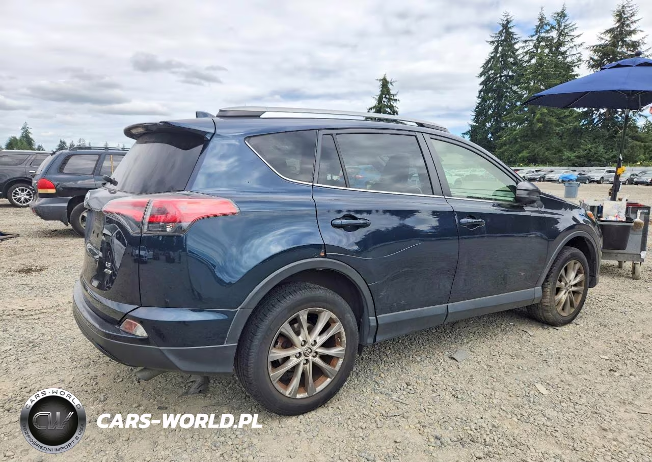2018 Toyota Rav4 Le VIN:JTMBFREV1JJ250343 - 3