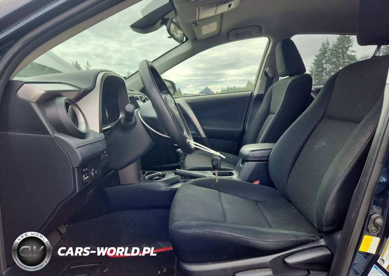 2018 Toyota Rav4 Le VIN:JTMBFREV1JJ250343 - 7