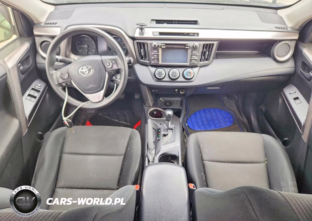 2018 Toyota Rav4 Le VIN:JTMBFREV1JJ250343 - 8