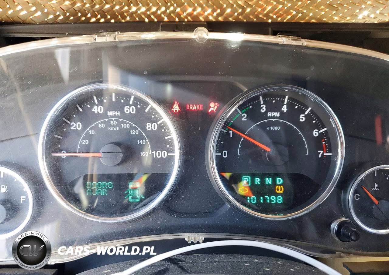 2012 Jeep Wrangler Unlimited Sahara VIN:1C4HJWEG8CL138946 - 9