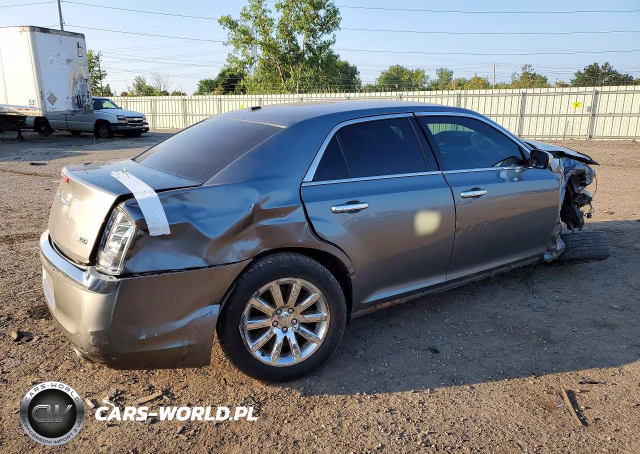 2012 Chrysler 300 Limited VIN:2C3CCACG2CH309623 - 3