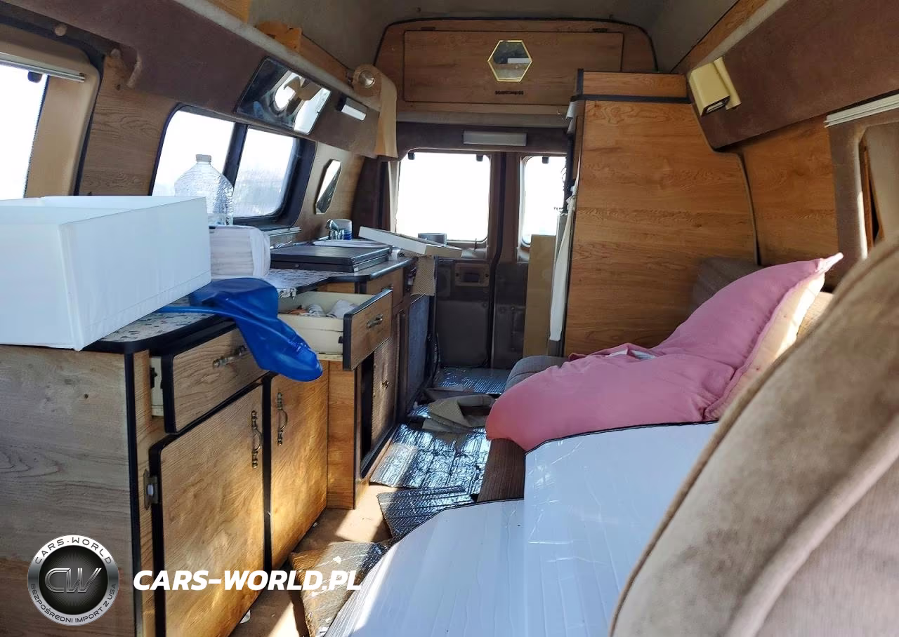 1992 Ford Econoline E250 Super Duty Van VIN:1FDFS24H7NHB38235 - 10