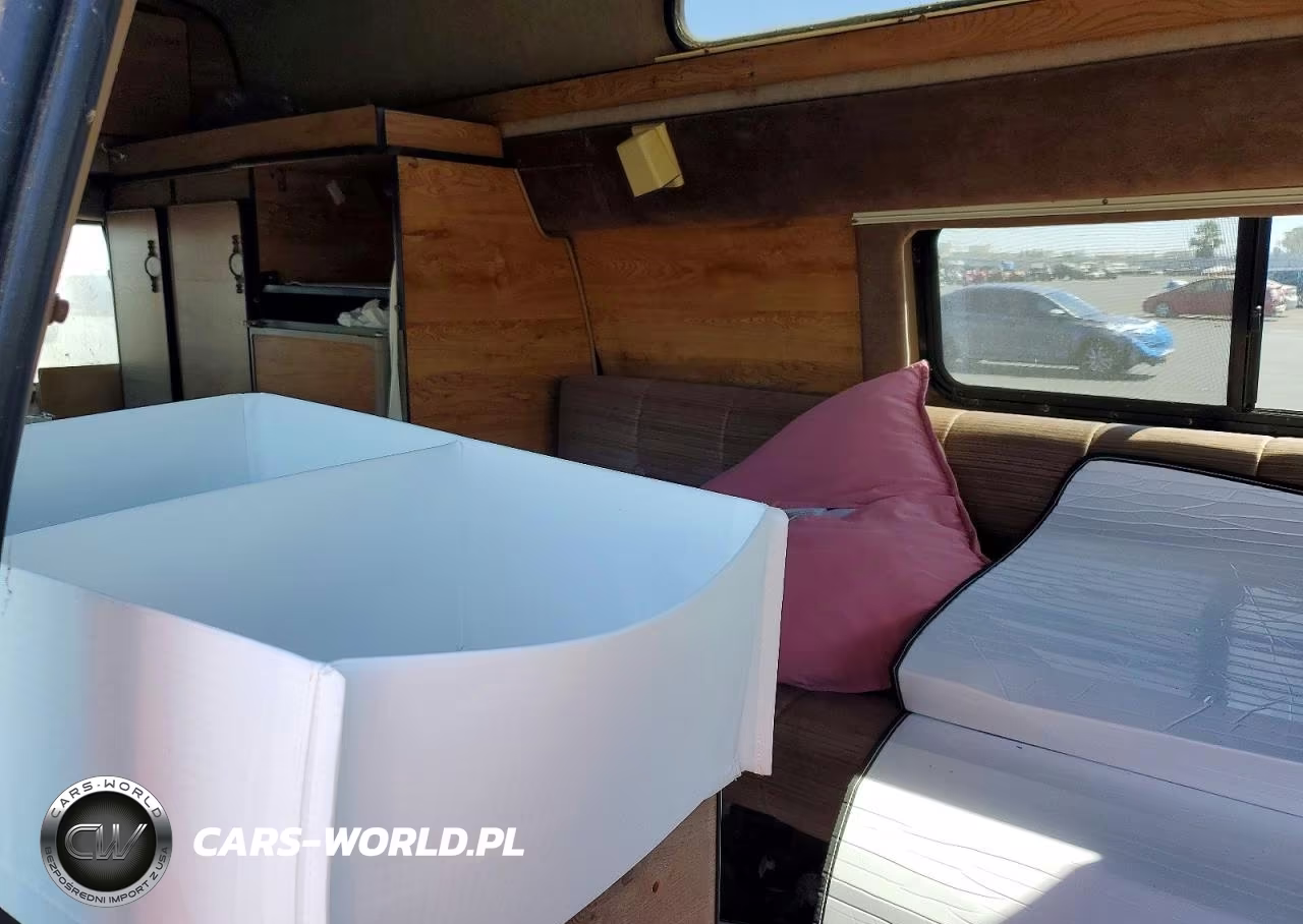 1992 Ford Econoline E250 Super Duty Van VIN:1FDFS24H7NHB38235 - 11