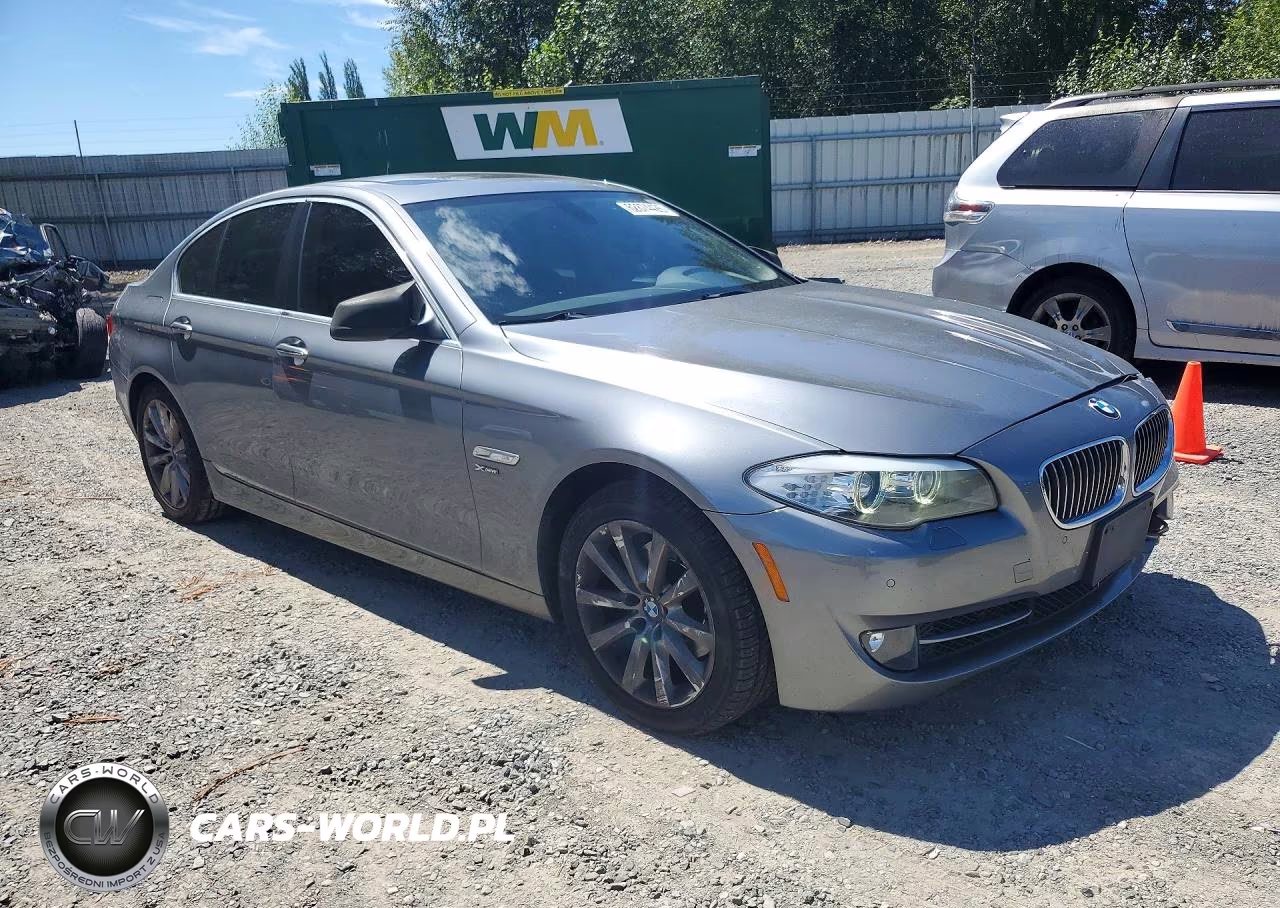 2012 BMW 528 Xi VIN:WBAXH5C59CDW03003 - 4
