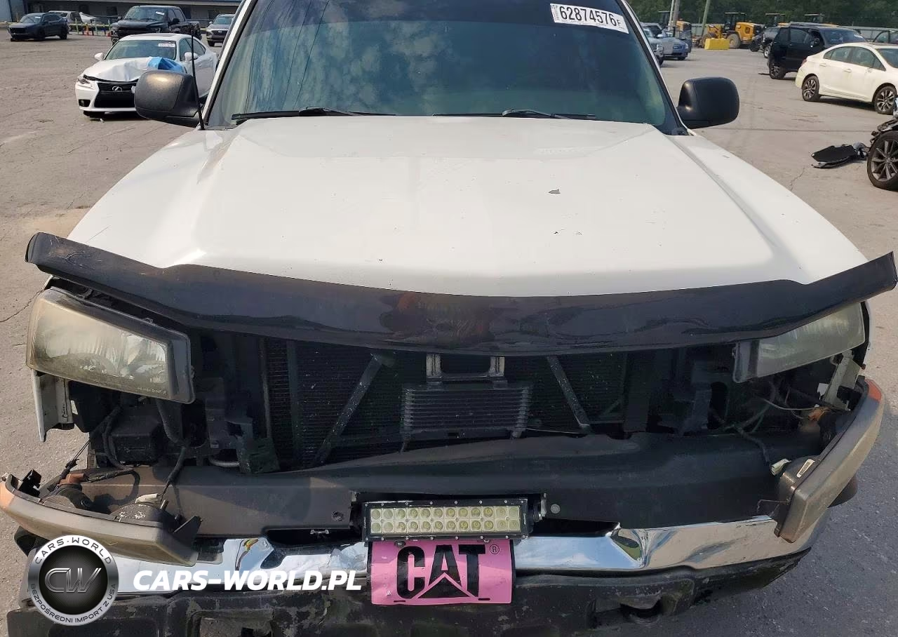 2005 Chevrolet Silverado C2500 Heavy Duty VIN:1GCHC29U75E112977 - 11