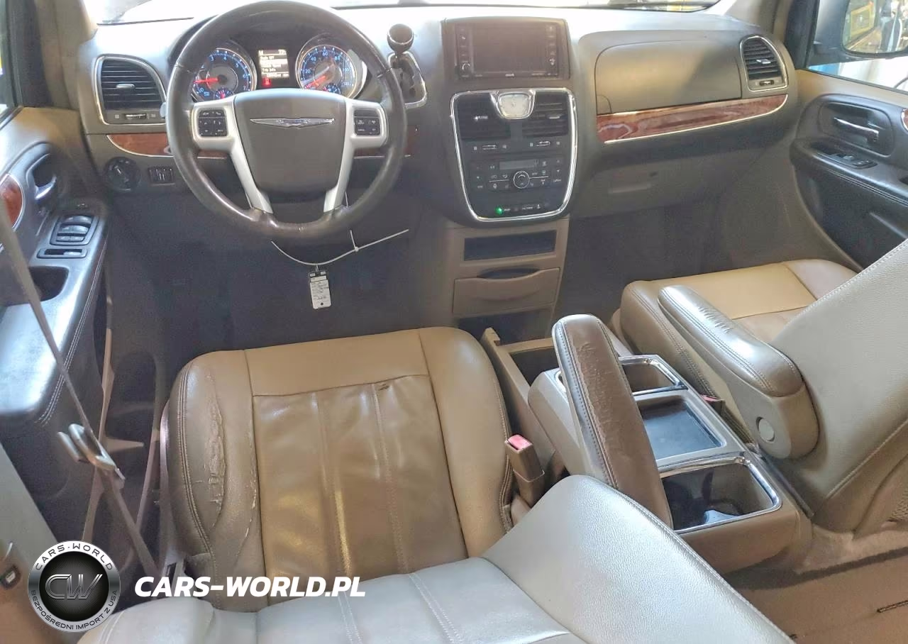 2016 Chrysler Town & Country Touring VIN:2C4RC1BG3GR261640 - 8