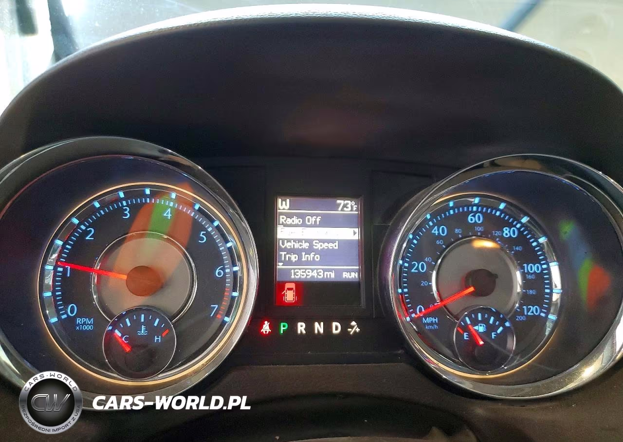 2016 Chrysler Town & Country Touring VIN:2C4RC1BG3GR261640 - 9
