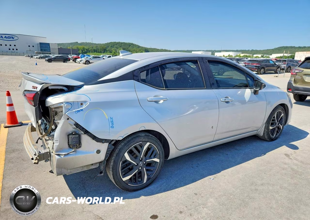 2025 Nissan Versa Sr VIN:3N1CN8FV0SL820300 - 3
