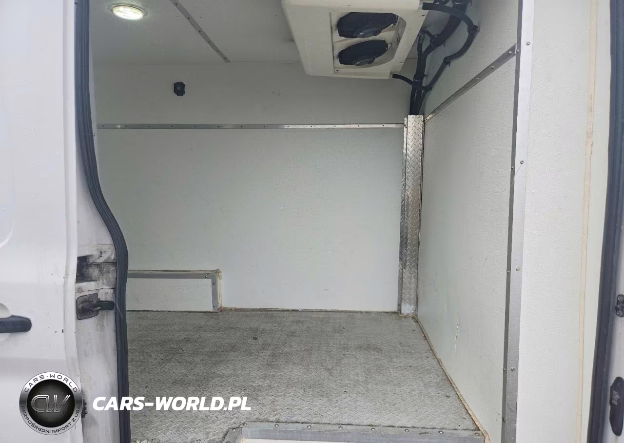 2018 Ford Transit 350 Refrigerated Delivery Van VIN:1FTBW9CM3JKA86551 - 11
