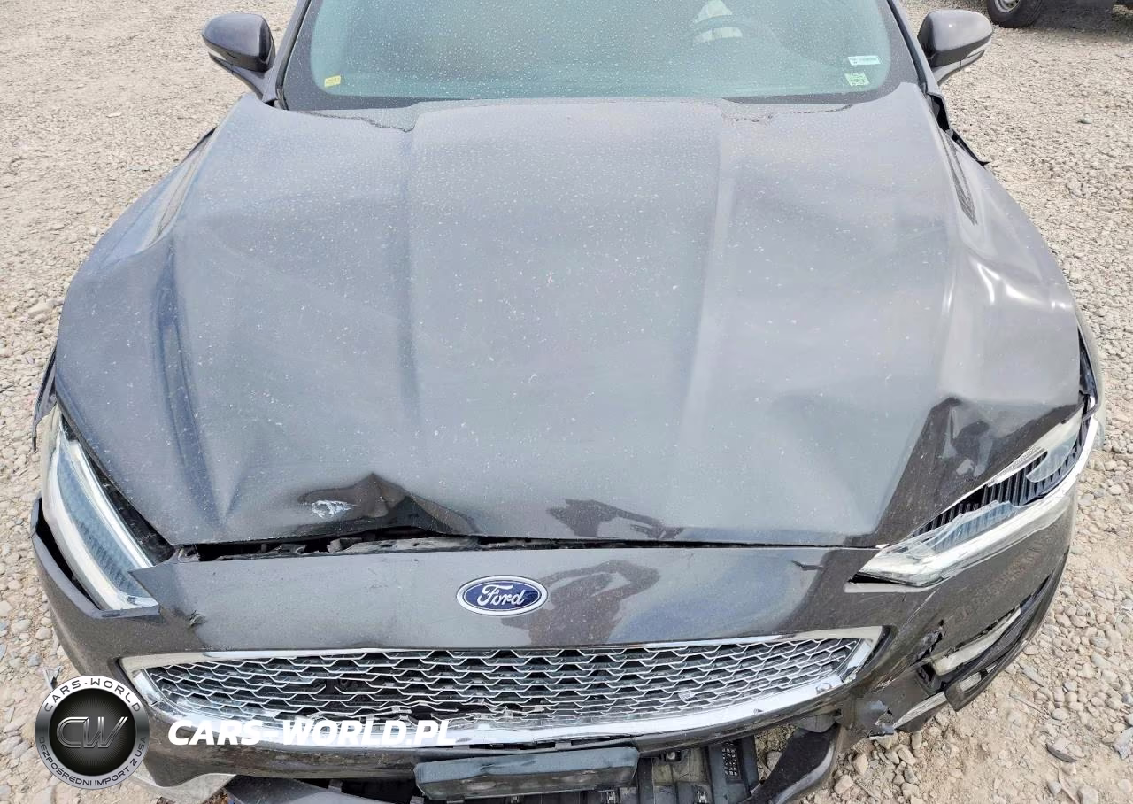 2019 Ford Fusion Titanium VIN:3FA6P0RU2KR106471 - 11