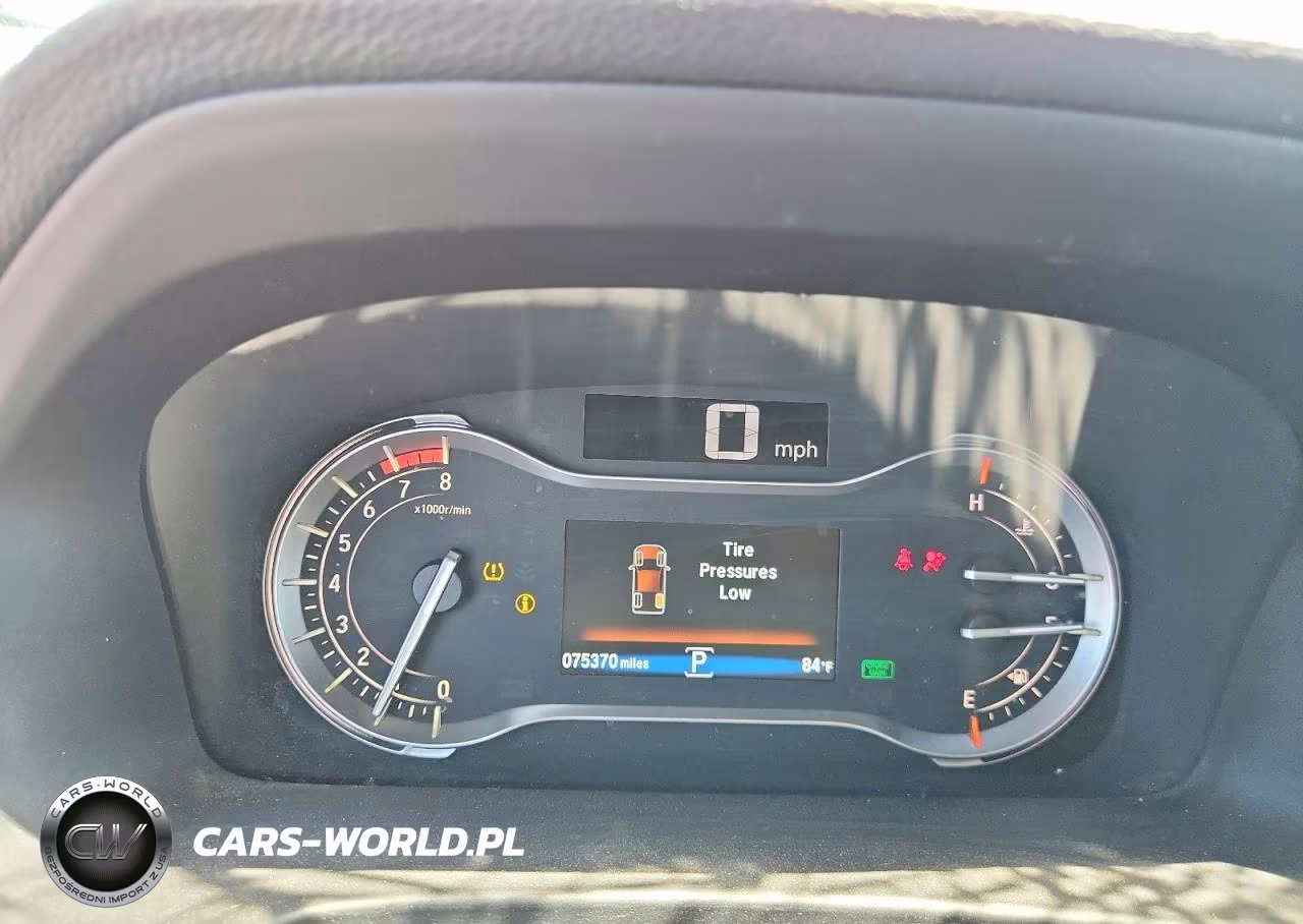 2019 Honda Ridgeline Sport VIN:5FPYK3F18KB039283 - 9