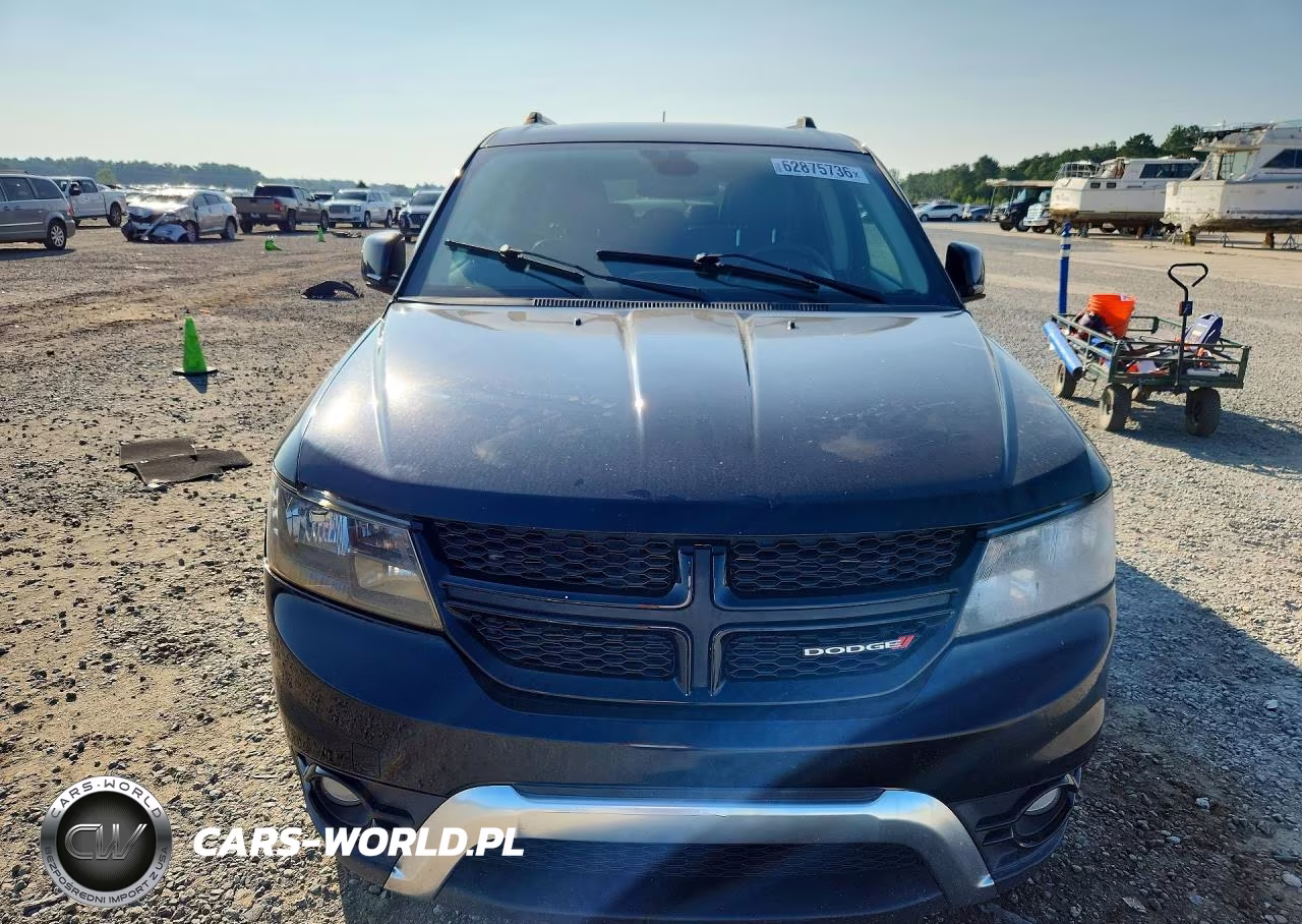 2019 Dodge Journey Crossroad VIN:3C4PDCGG1KT706925 - 5