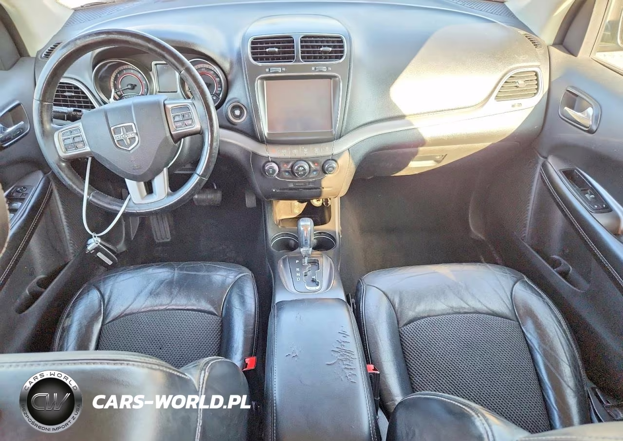 2019 Dodge Journey Crossroad VIN:3C4PDCGG1KT706925 - 8