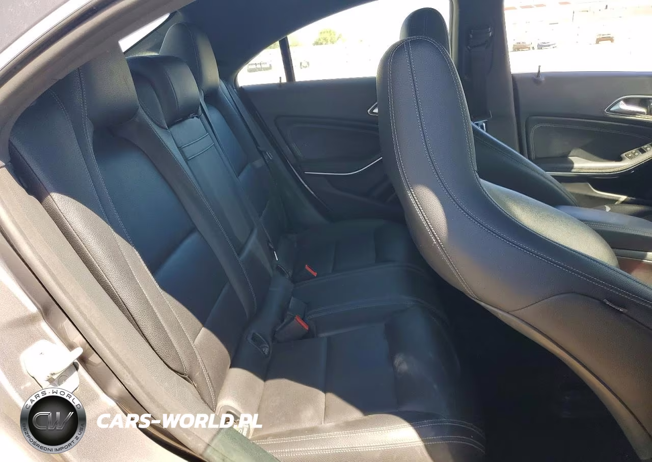2018 Mercedes-Benz Cla 250 VIN:WDDSJ4EB4JN576594 - 10