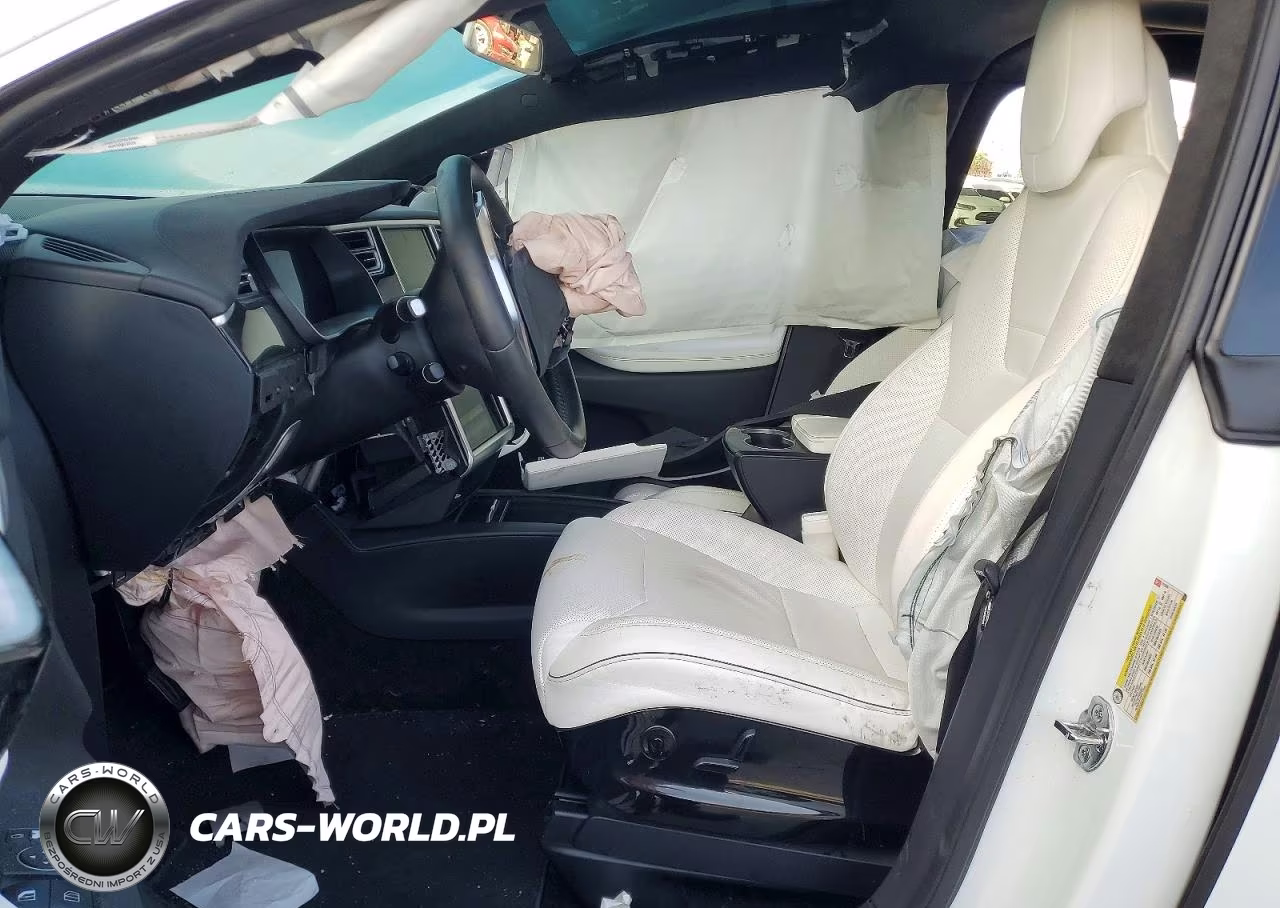 2016 Tesla Model X VIN:5YJXCBE28GF015286 - 7
