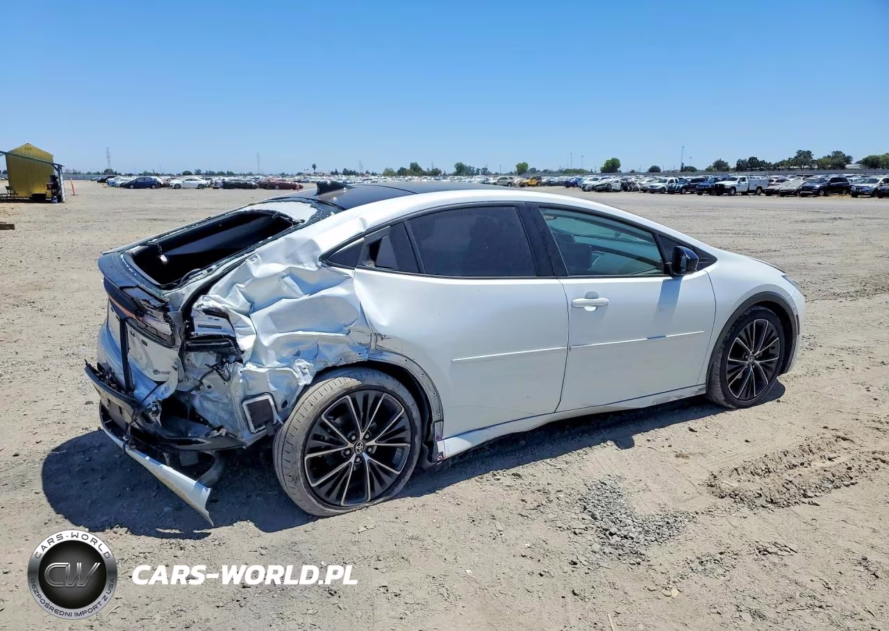 2024 Toyota Prius Limited VIN:JTDACAAU1R3021874 - 3