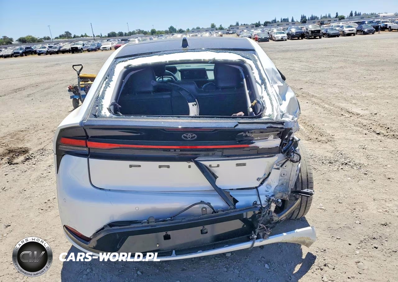 2024 Toyota Prius Limited VIN:JTDACAAU1R3021874 - 6