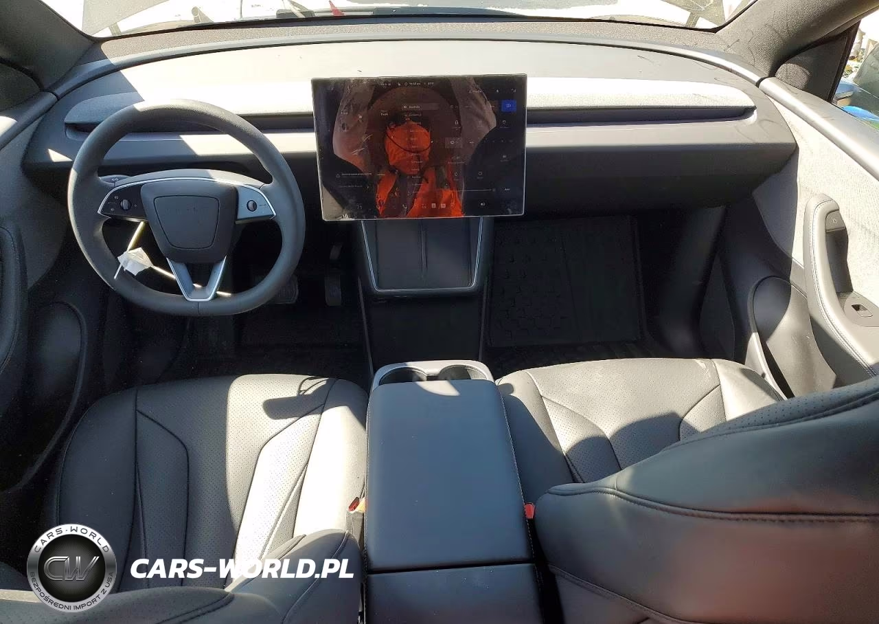 2026 Tesla Model Y VIN:7SAYGDED9TA712336 - 8