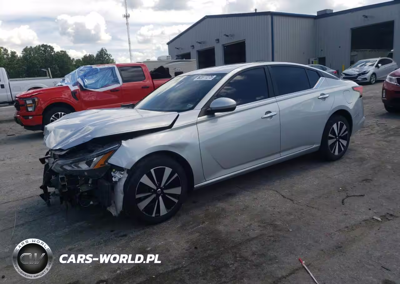 2022 Nissan Altima Sv