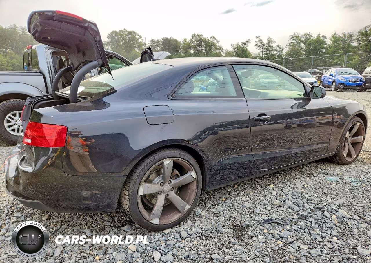 2014 Audi A5 Premium Plus VIN:WAURFAFR9EA037161 - 3