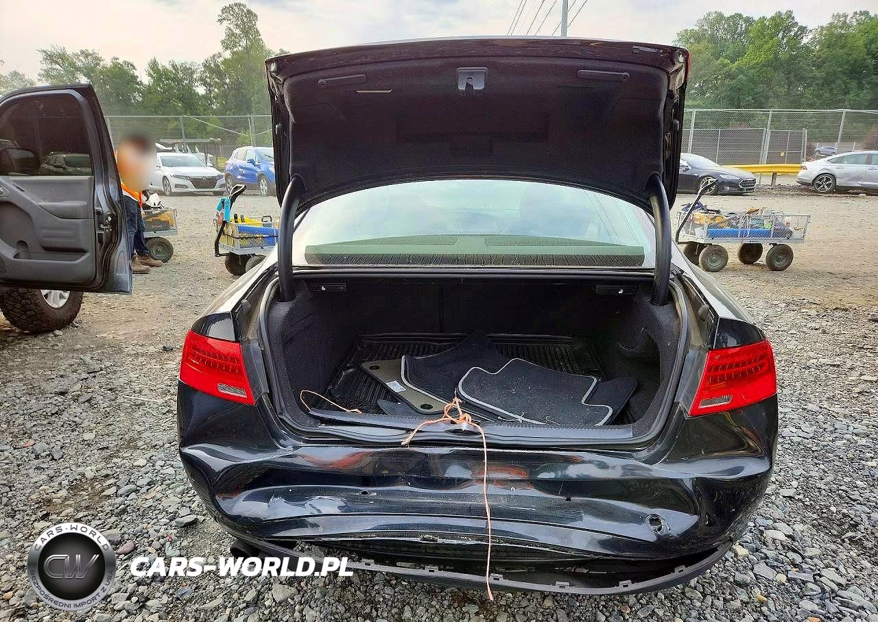 2014 Audi A5 Premium Plus VIN:WAURFAFR9EA037161 - 6