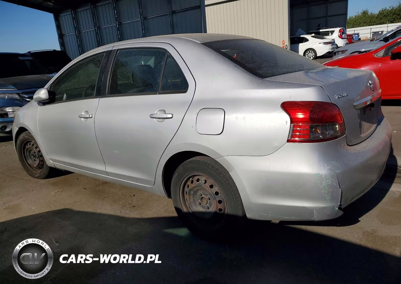 2007 Toyota Yaris Base VIN:JTDBT923671035044 - 2