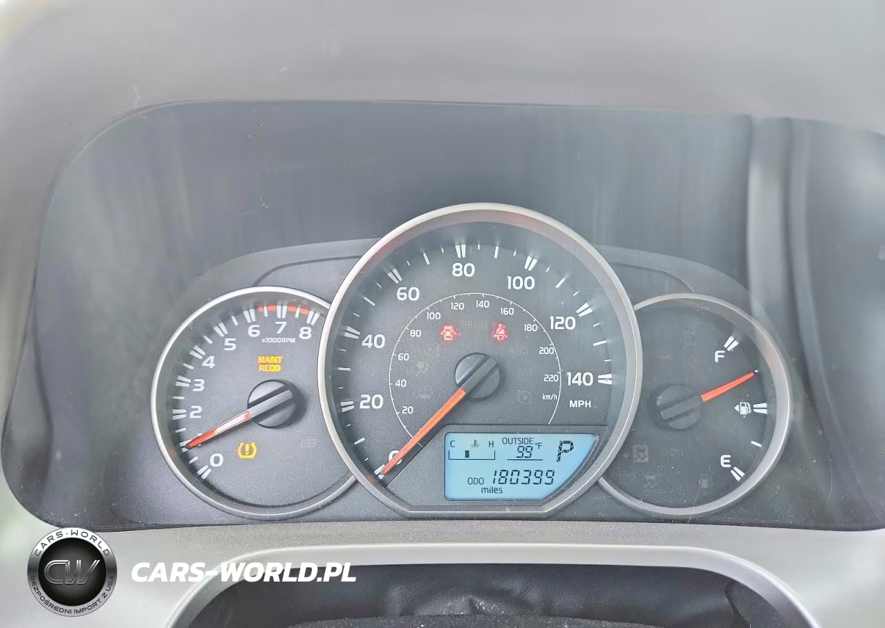 2016 Toyota Rav4 Le VIN:JTMZFREV1GJ081786 - 9